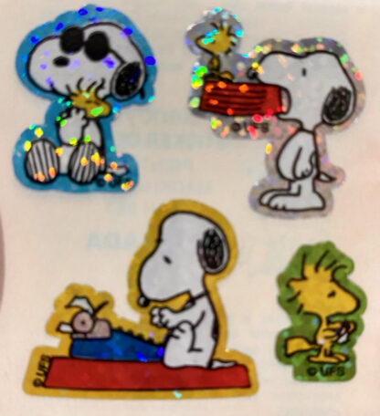 Vintage Sandylion (Logo): Prism Snoopy